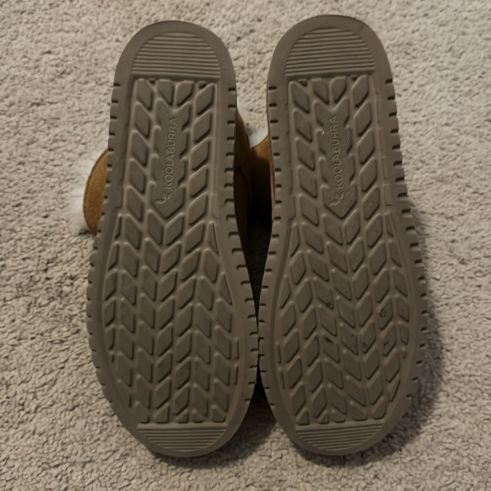 Kookaburra By Ugg Boot Size 8 - image 3